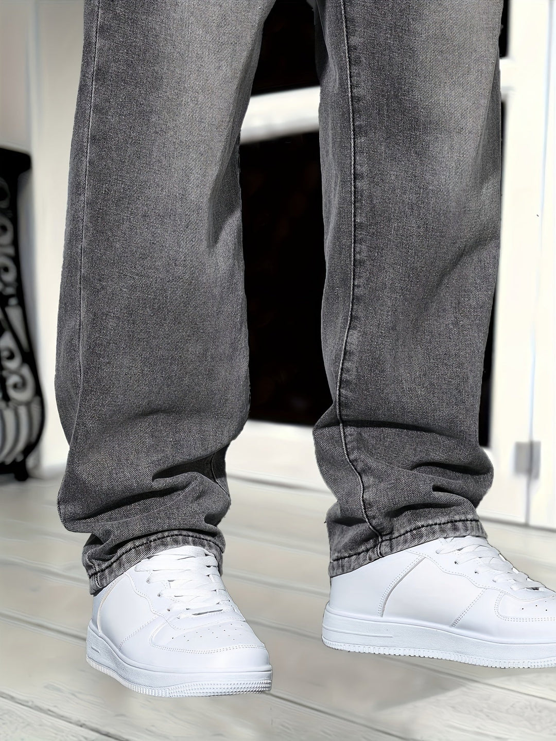 Henry | Men’s Straight-Leg Denim Jeans with Washed Style
