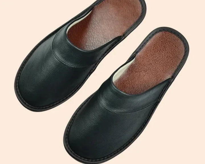 Finn | Men’s Leather Slip-On Slippers with Closed-toe